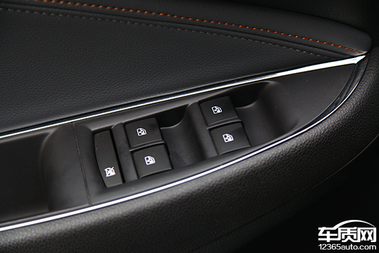 16款科鲁兹1.4t领锋,12款1.8自动雪佛兰科鲁兹试驾