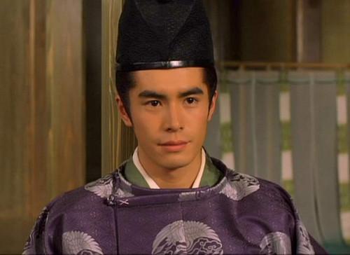 想要快速脱非入欧?快来看这两部神剧。