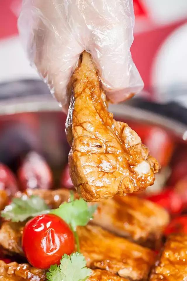 老板壕打5.8折，​全年无休摄魂小龙虾，逼爆头我都要吃到Ta