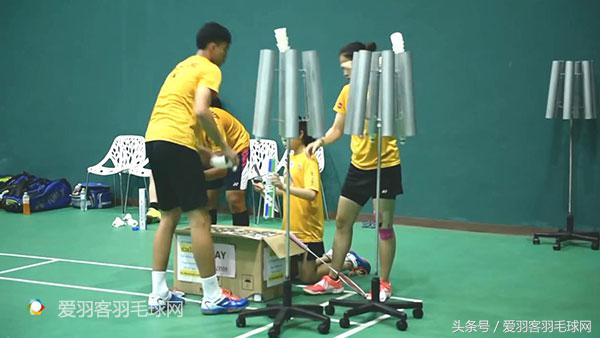 羽毛球因达农单打比赛视频,因达农羽毛球打法视频