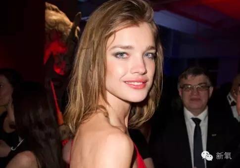 11岁卖水果，19岁嫁王室，29岁成LV太子妃……