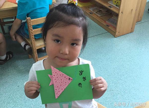 看看全国小朋友送给太空景海鹏老乡的生日“礼物”