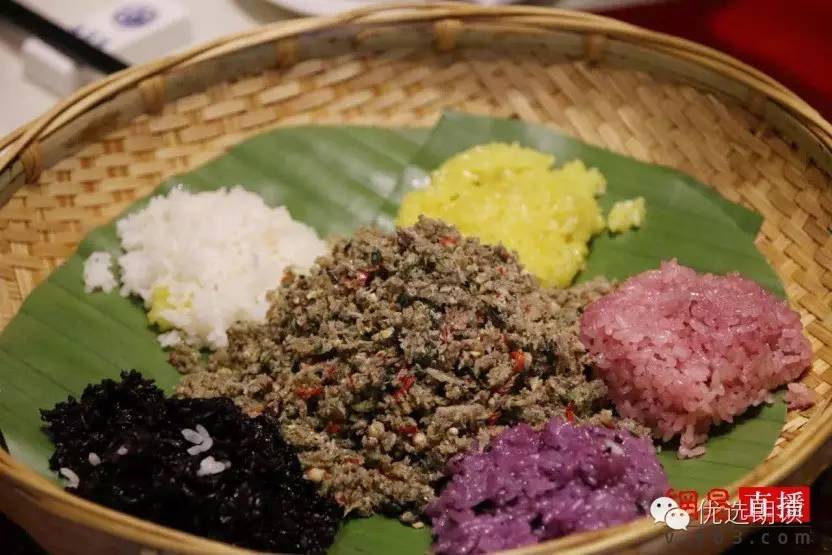 舌尖上的云南第二期：毛主席都夸赞的汽锅鸡是这样做出来的