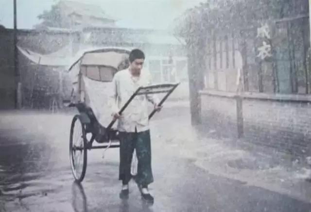 朗读老舍骆驼祥子,美文阅读《骆驼祥子》