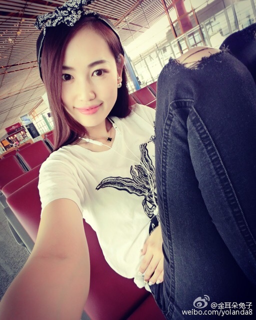 这款项链因为王全安新晋女友又火遍朋友圈，但姑娘们忍住别剁手