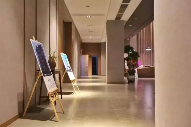 美豪皆丽致烟雨醉无锡