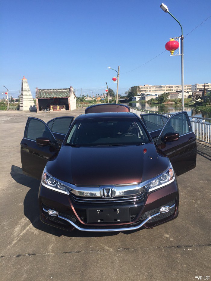 本田雅阁2.0精英版提车,雅阁琥珀金