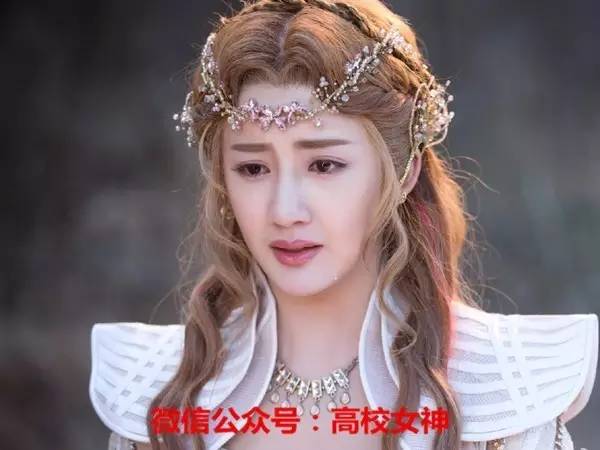 甜美可人青春范儿十足,乖巧可爱少女感