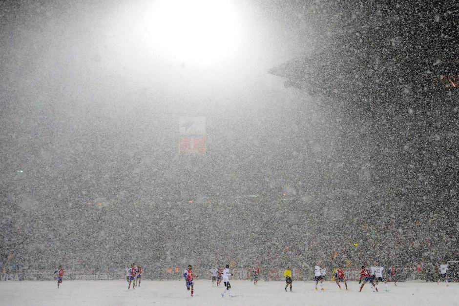 地震海啸火山暴风雷电,地震火山狂风