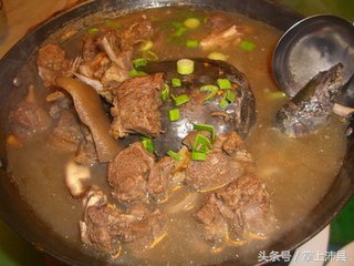 不少网友说沛县人最爱的是狗肉，咱就好好说道说道沛县狗肉