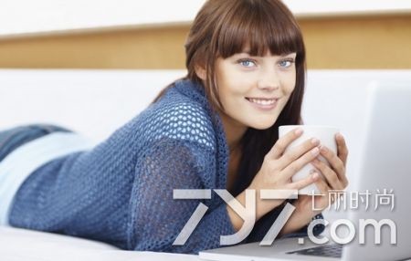 空腹喝咖啡还是吃完喝咖啡,早上起来空腹喝咖啡还是空腹喝水