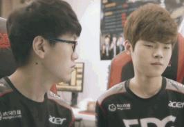 竞报：骚猪在美国开播看个日出都有百万观众！