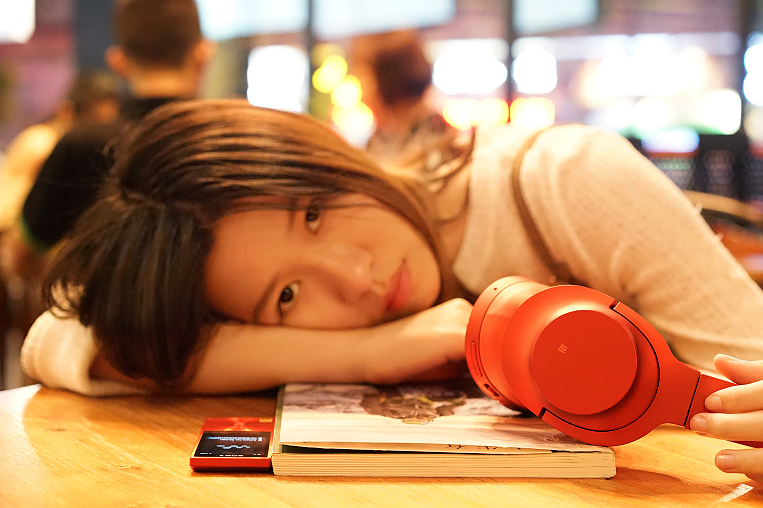 索尼无线降噪耳机mdr-100,索尼mdr-100abn蓝牙耳机内部构造