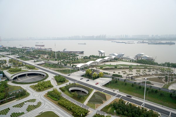 武汉依然繁华,武汉三个烟火气和浪漫的城市