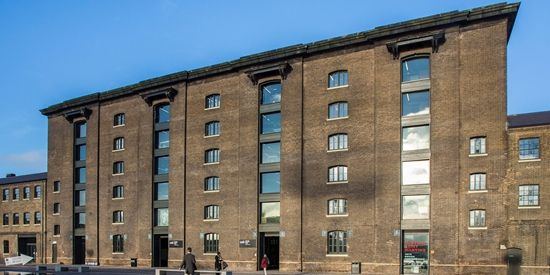 长大后我想成为服装设计师,怎样才能成为顶级服装设计师