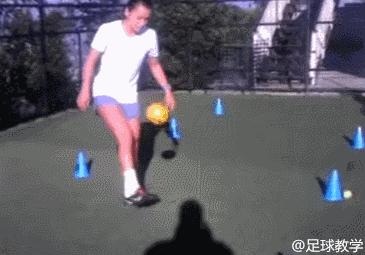 日本足球青训控球必练,足球怎么练习运球速度和控球稳定