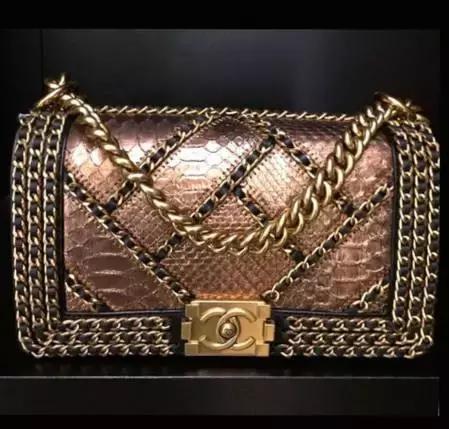 香奈儿购包圣经:经典款哪里买最便宜?