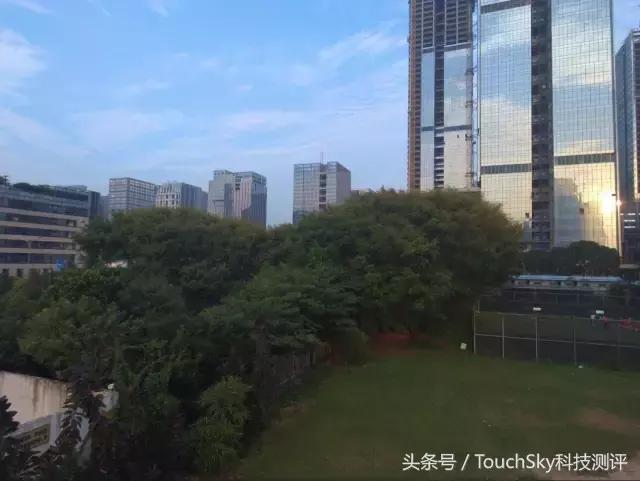 昊翔轻风无人机,昊翔轻风breeze航拍无人机下载