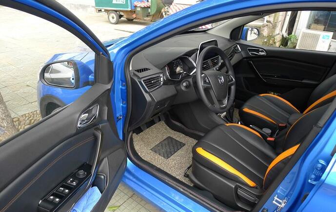 宝骏310体验,宝骏310新款详细情况