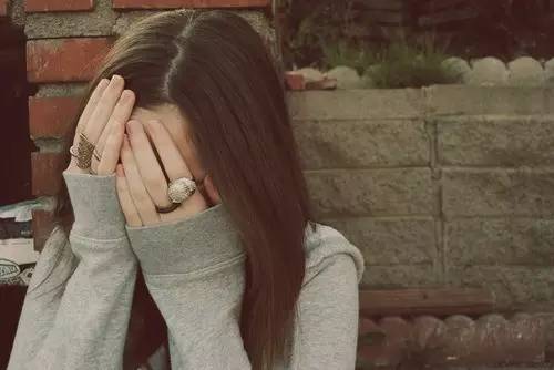 左岸梦境右岸生活,左岸是梦境右岸是生活什么意思