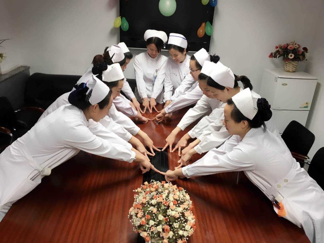 解放军306医院除夕之夜倒计时与正计时