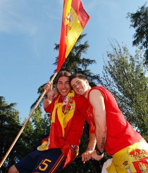 足球场上的三大经典之吻,足坛史上最强兄弟情