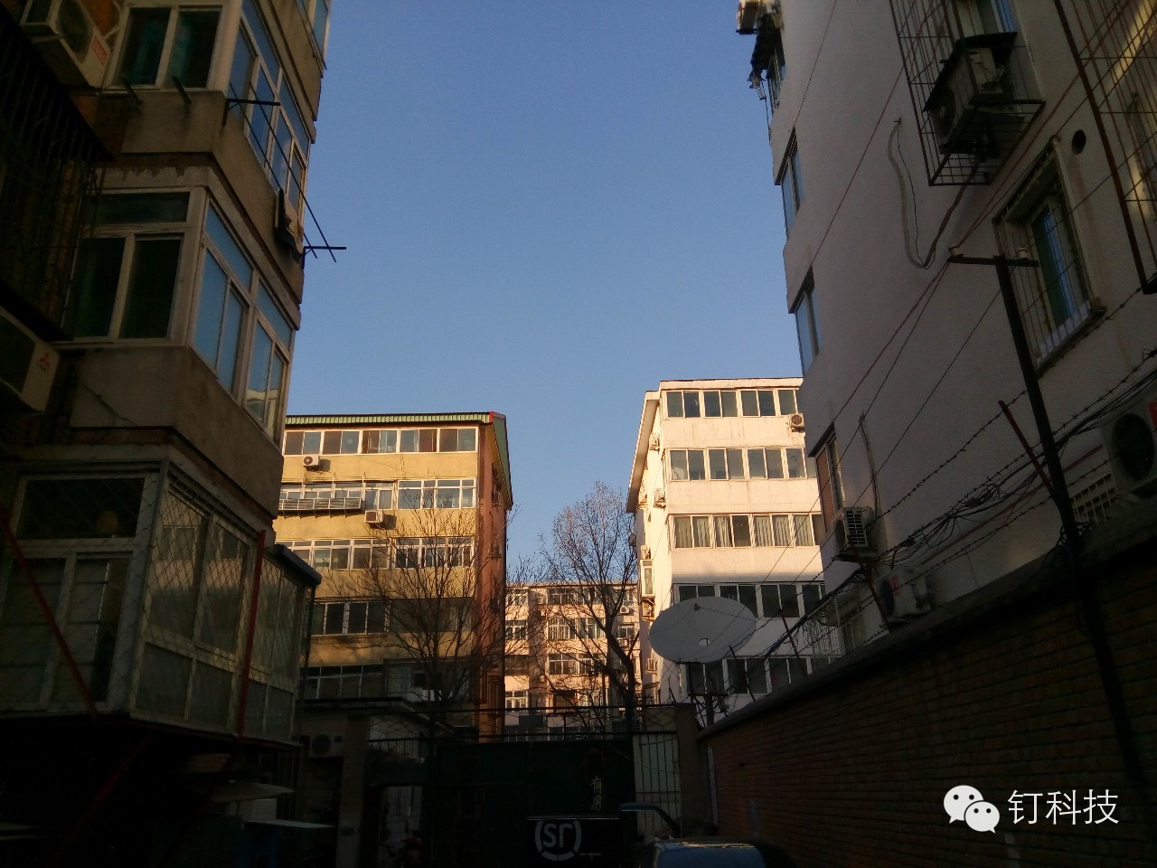 「钉科技评测」先锋C1：“高颜”手机如何助你“颜值爆表”？