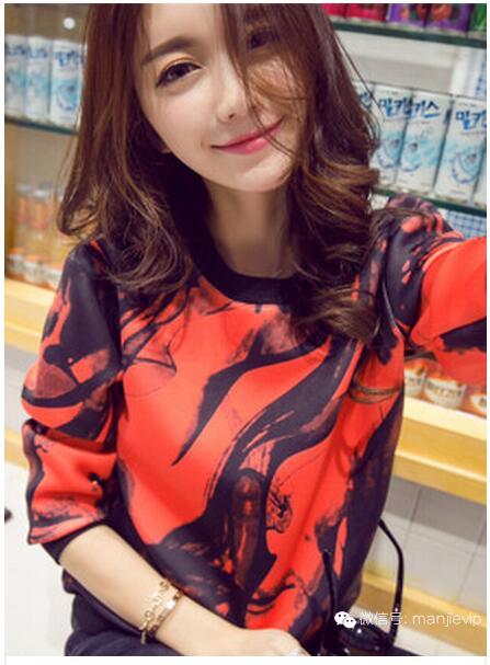 格纹半身裙冬季搭配 (冬季格纹大衣搭配图片)