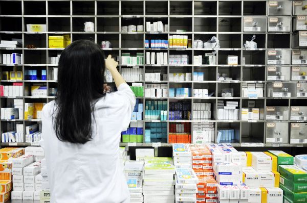 大陆家长兴起海淘感冒药台媒:充斥三无产品不可靠