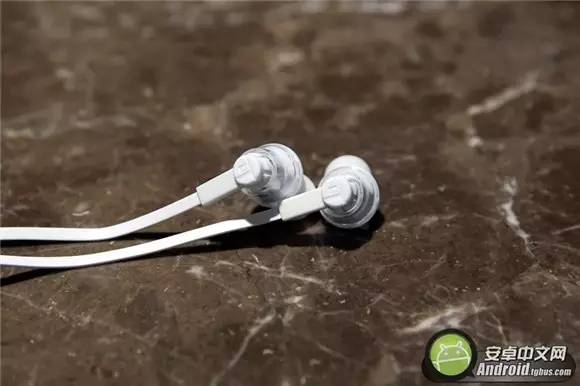 周杰伦耳机音质测评,周杰伦调音耳机哪个系列好