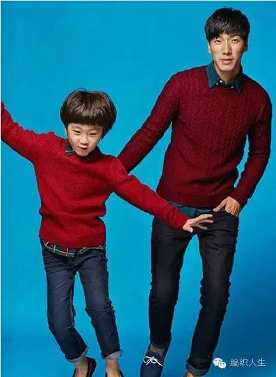 儿童毛衣怎么穿出时尚感,短款洋气小毛衣明星穿搭