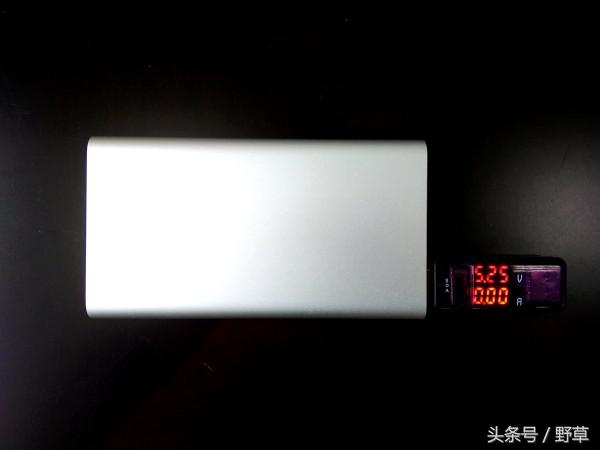 小米移动电源2充电快,小米移动电源2评测