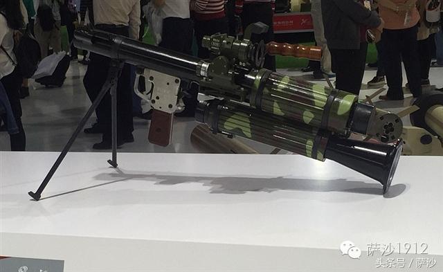 珠海航展轮式装备的独特绝技 (珠海航展轻武器8.6毫米)