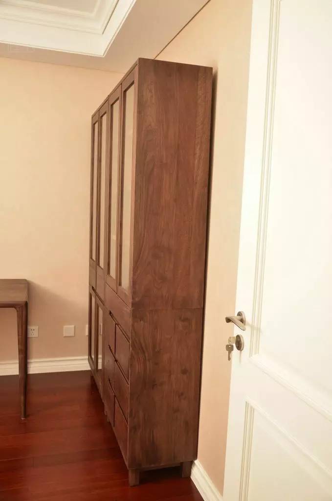 黑胡桃木家具居然之家 (最高端的黑胡桃木家具)