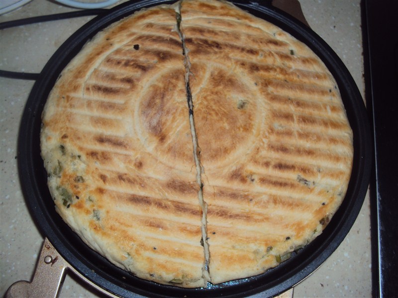 腊汁肉夹馍糖色怎么炒,腊汁肉夹馍的饼怎么做