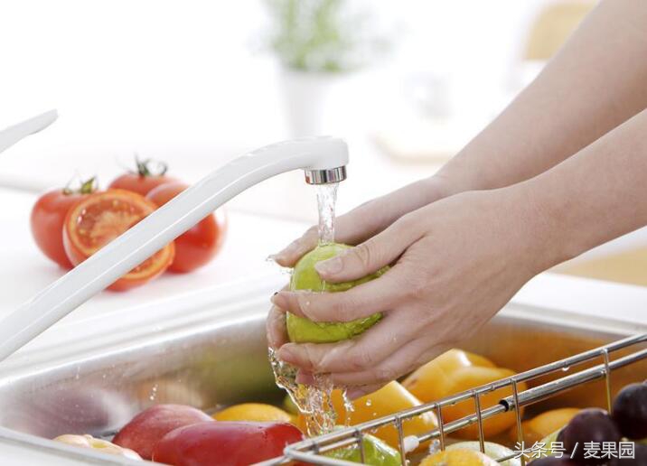 去水果污渍用什么方法,水果除蜡的方法