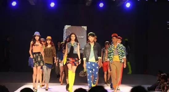 每年服装产值50000000000元以上，虎门为啥这么牛