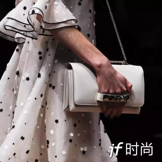 范冰冰手拿包,范冰冰lv包包