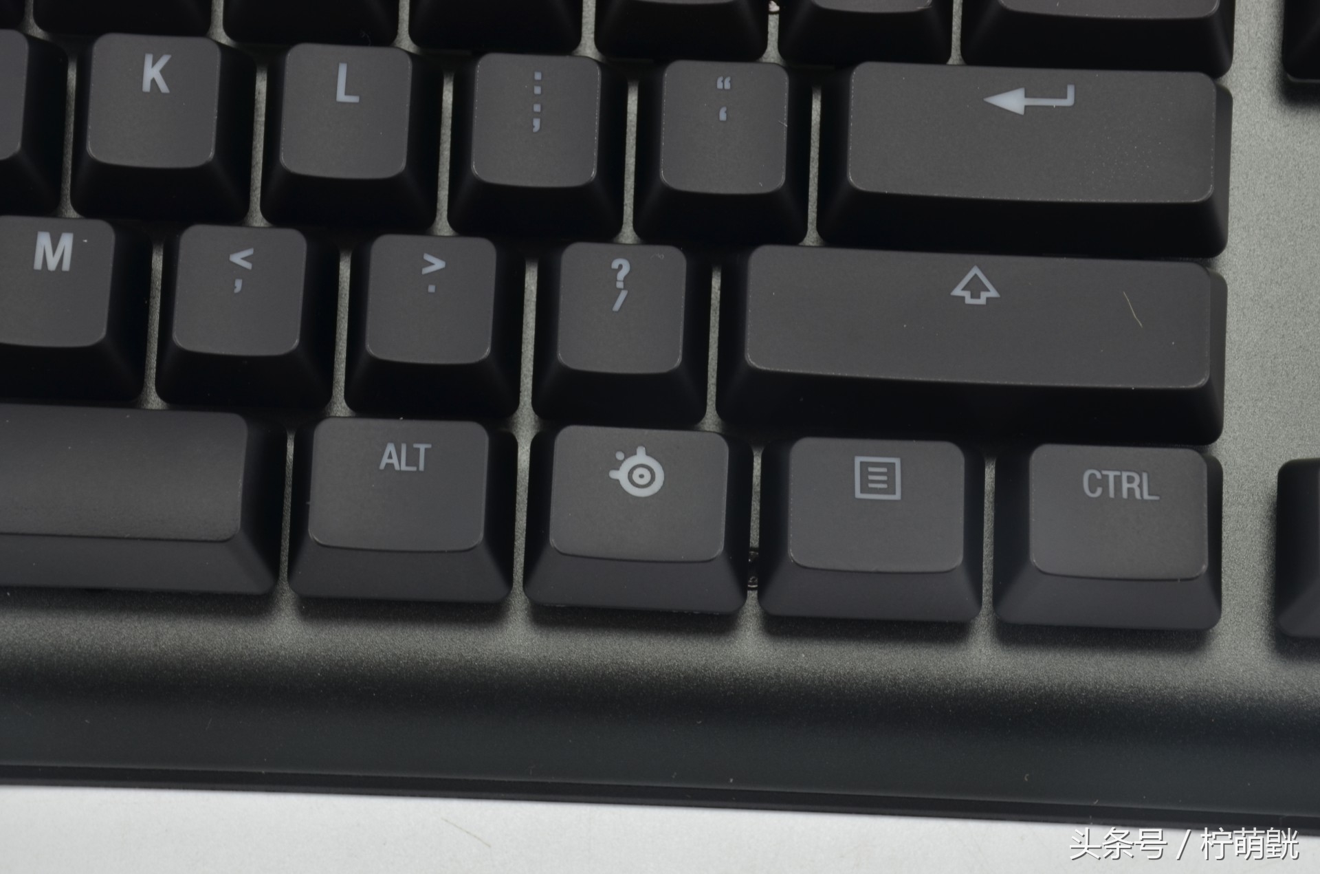 顶级rgb机械键盘,赛睿apexprort机械键盘评测