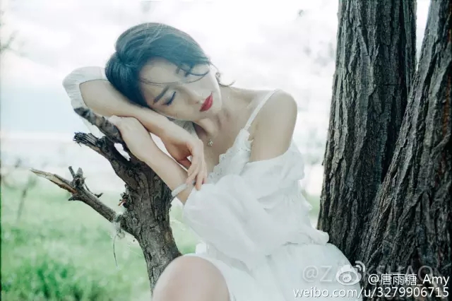 拍照面部表情僵硬怎么办,一拍照就面部僵硬