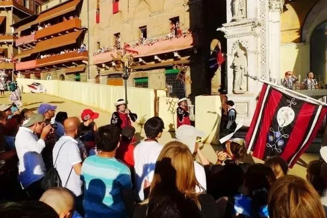 俯瞰锡耶纳,意大利锡耶纳教堂