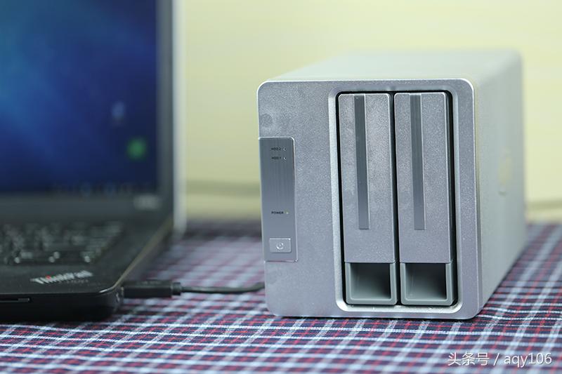 体验简单直接的TerraMasterD2-310