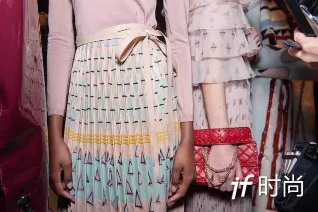 范冰冰手拿包,范冰冰lv包包