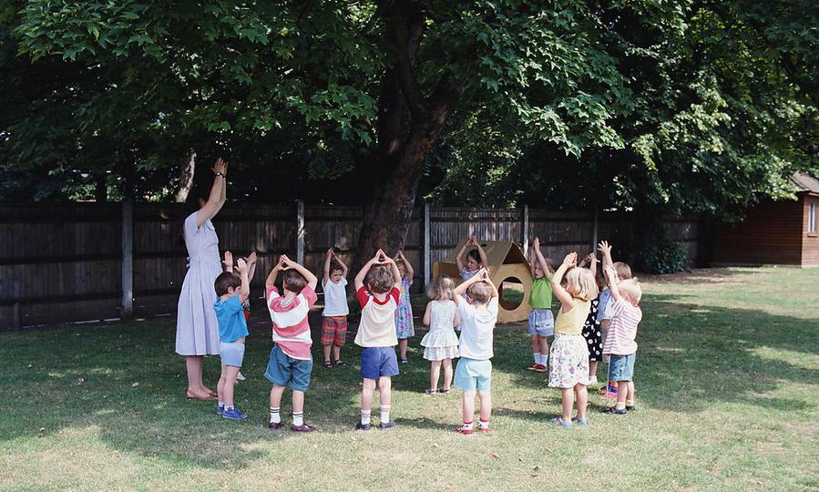 英语游戏能不能帮助孩子学英语,有什么好玩的亲子英语游戏