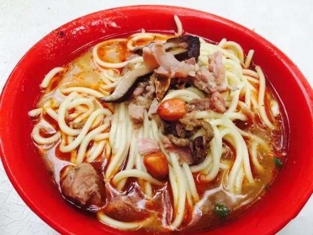 成都的一群面痴,拿出了他们珍藏的42碗好面,服不服吃了就知道