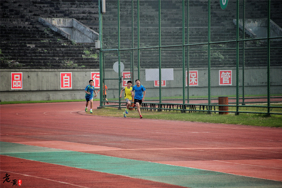 还记得年少时的梦吗足球球星,重庆隆鑫足协杯夺冠完整视频