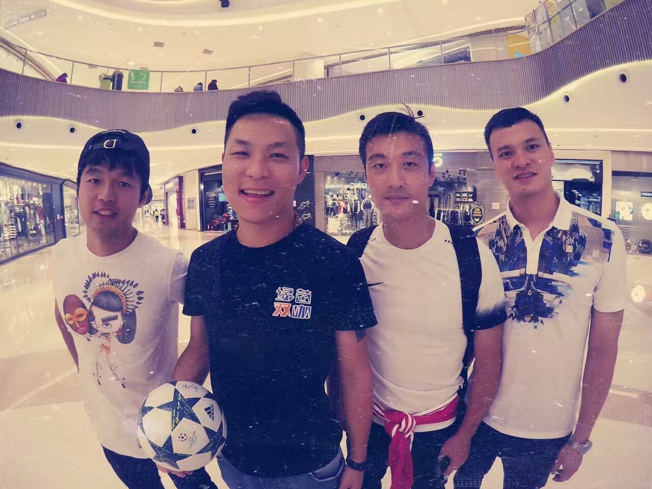 小样故事｜绿茵双咖创始人鲁林：坚持做国内最棒的足球自媒体！