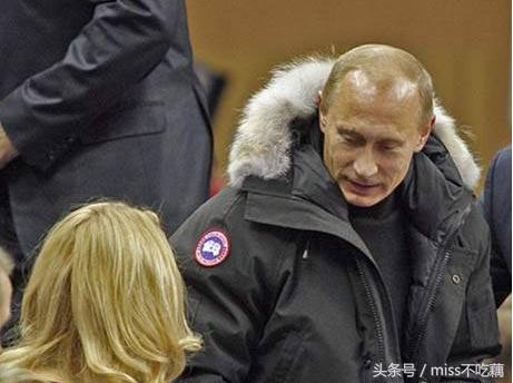 高品质羽绒服谁穿都好看,谁说羽绒服穿不出时尚感的