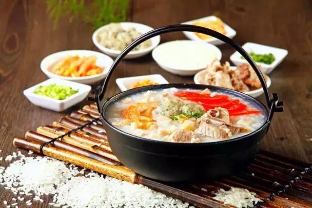 你8888元一桌的山珍海味，真不及我20块买的一碗粥！