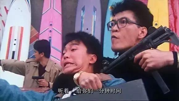 香港黑帮电影中的各个大佬,香港电影中最经典的黑帮大佬形象